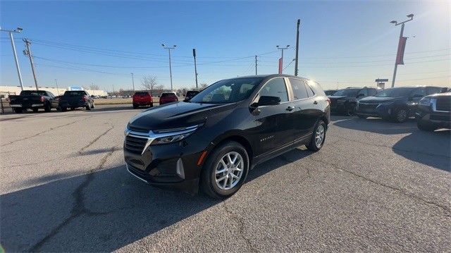 Chevrolet Equinox Vehicle Full-screen Gallery Image 04
