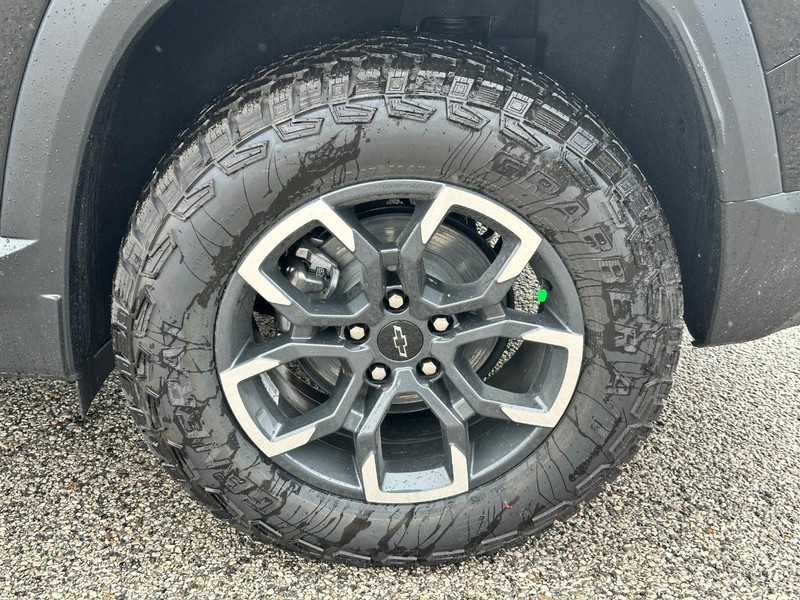 Chevrolet Equinox Vehicle Full-screen Gallery Image 4