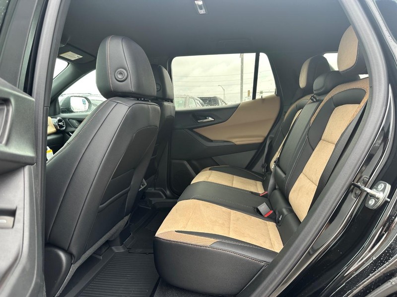 Chevrolet Equinox Vehicle Full-screen Gallery Image 5