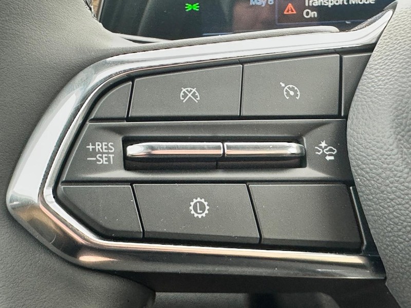 Chevrolet Equinox Vehicle Full-screen Gallery Image 8