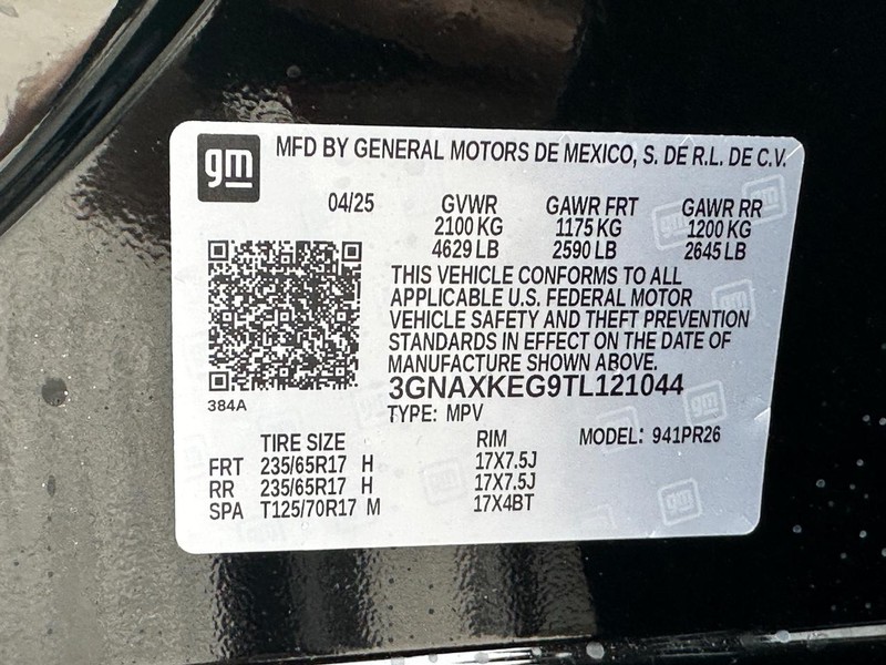 Chevrolet Equinox Vehicle Full-screen Gallery Image 18