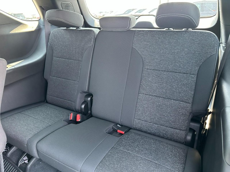 Chevrolet Traverse Vehicle Full-screen Gallery Image 5