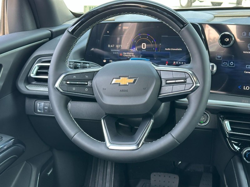 Chevrolet Traverse Vehicle Full-screen Gallery Image 7