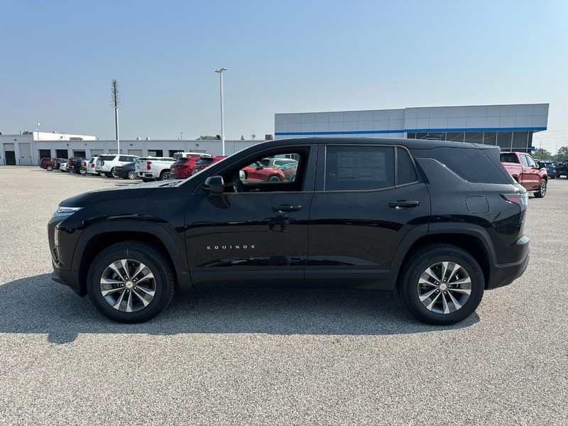 Chevrolet Equinox Vehicle Full-screen Gallery Image 2