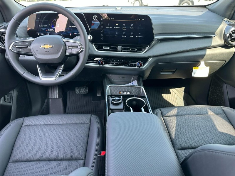 Chevrolet Equinox Vehicle Full-screen Gallery Image 5
