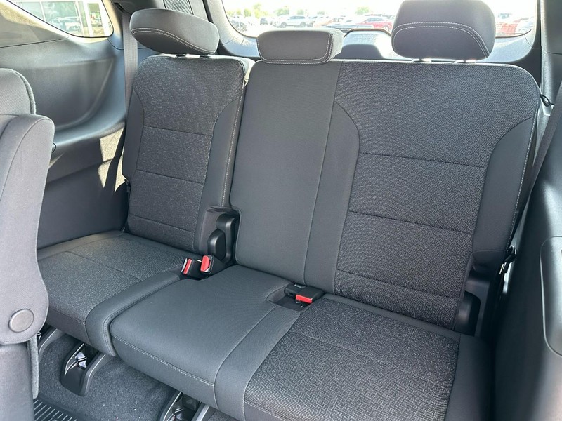 Chevrolet Traverse Vehicle Full-screen Gallery Image 5