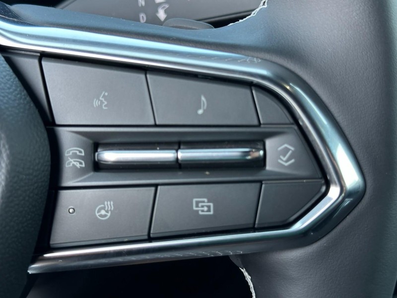 Chevrolet Traverse Vehicle Full-screen Gallery Image 12