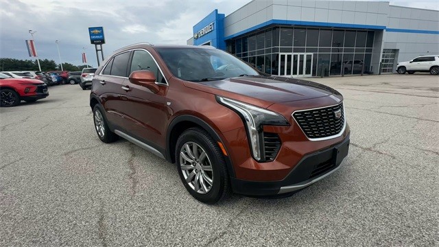 Cadillac XT4 Vehicle Full-screen Gallery Image 2