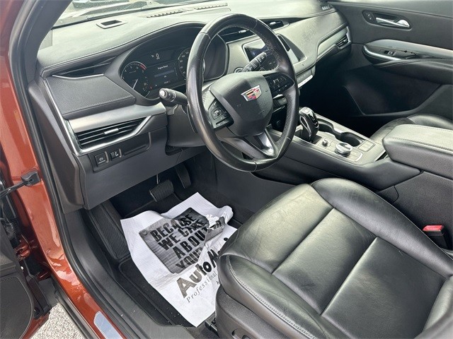 Cadillac XT4 Vehicle Full-screen Gallery Image 10