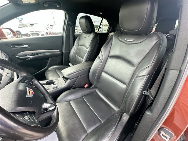 Cadillac XT4 Vehicle Full-screen Gallery Image 18