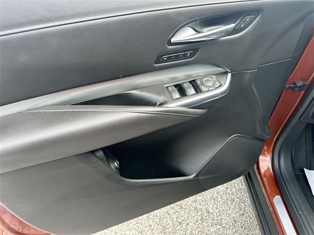 Cadillac XT4 Vehicle Full-screen Gallery Image 21