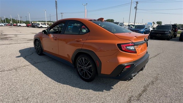 Subaru WRX Vehicle Full-screen Gallery Image 6