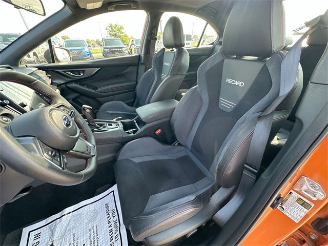 Subaru WRX Vehicle Full-screen Gallery Image 20