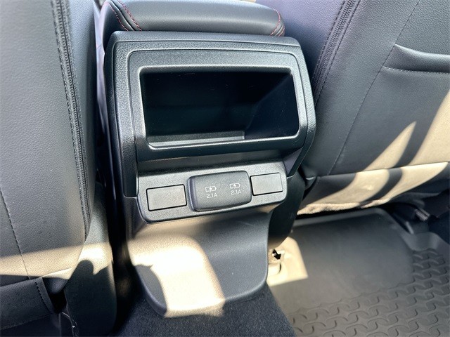 Subaru WRX Vehicle Full-screen Gallery Image 22