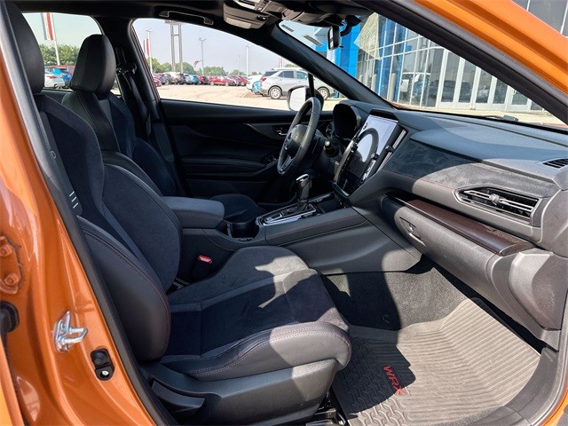 Subaru WRX Vehicle Full-screen Gallery Image 29