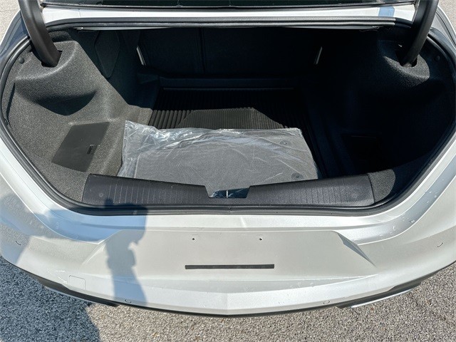 Cadillac CT4 Vehicle Full-screen Gallery Image 25