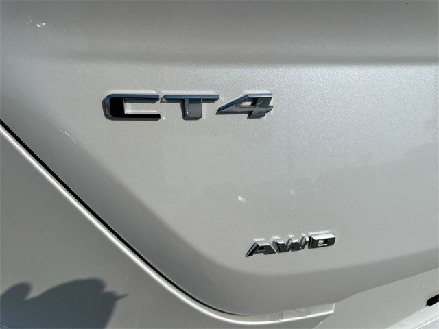 Cadillac CT4 Vehicle Full-screen Gallery Image 30