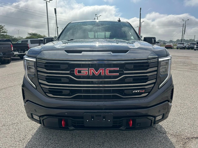 GMC Sierra 1500 Vehicle Full-screen Gallery Image 9