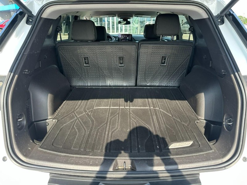 Chevrolet Blazer Vehicle Full-screen Gallery Image 5