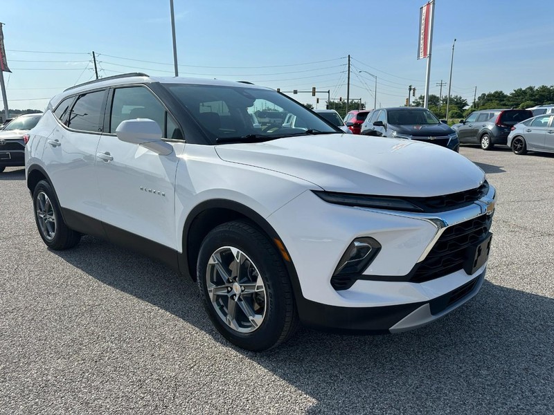 Chevrolet Blazer Vehicle Full-screen Gallery Image 8