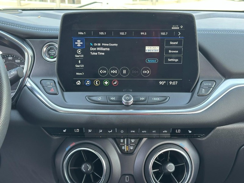 Chevrolet Blazer Vehicle Full-screen Gallery Image 13