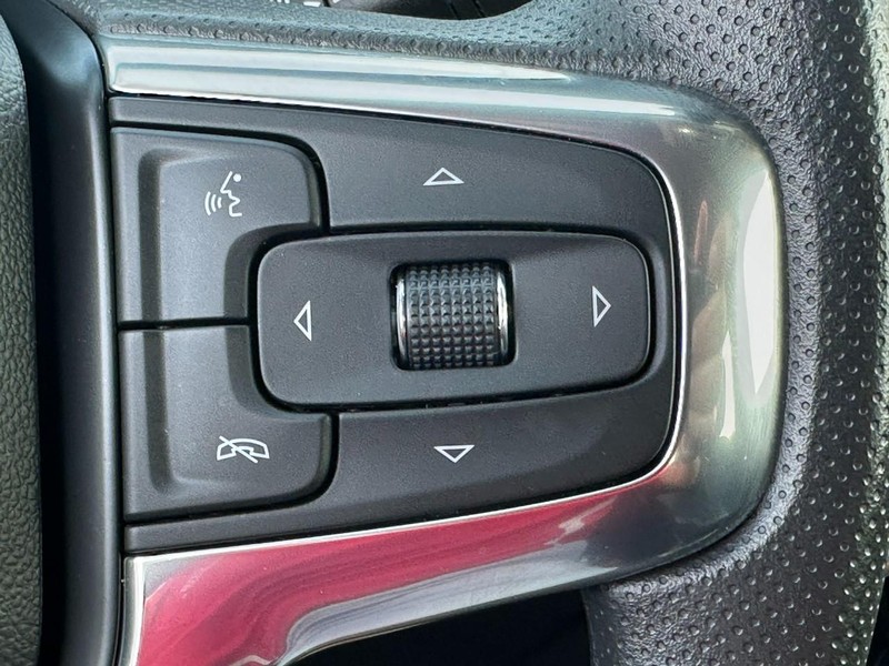 Chevrolet Blazer Vehicle Full-screen Gallery Image 19