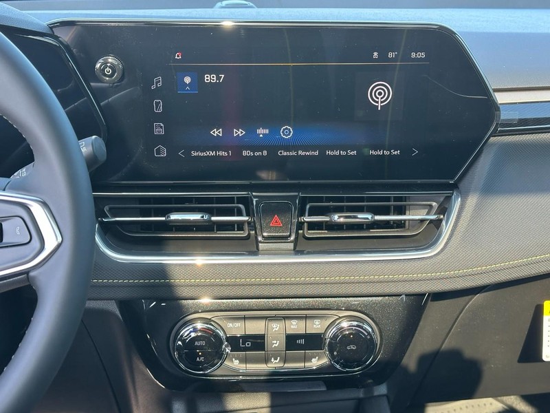 Chevrolet TrailBlazer Vehicle Full-screen Gallery Image 8