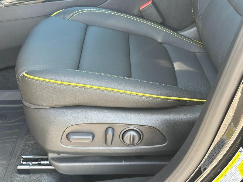 Chevrolet TrailBlazer Vehicle Full-screen Gallery Image 11