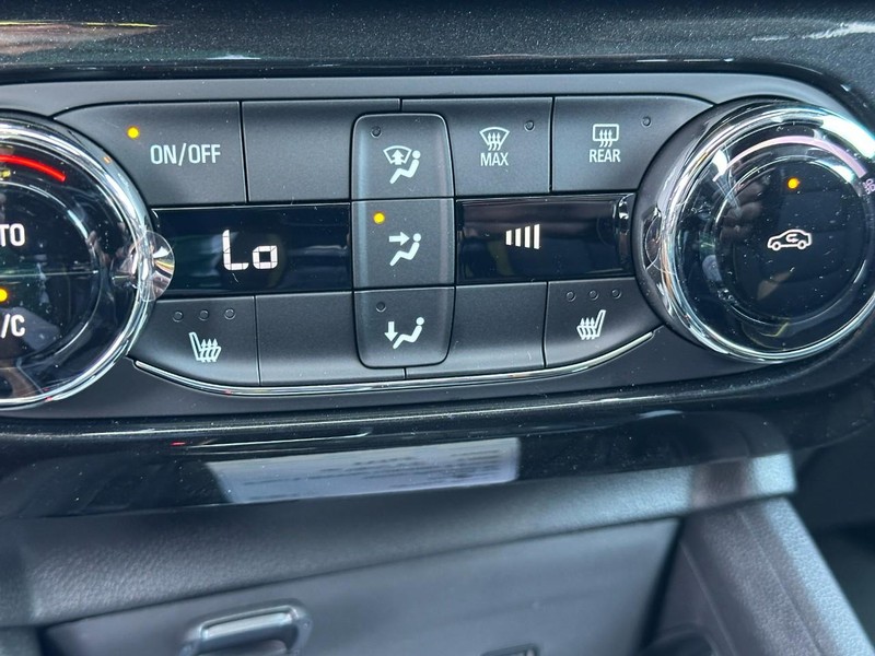 Chevrolet TrailBlazer Vehicle Full-screen Gallery Image 15