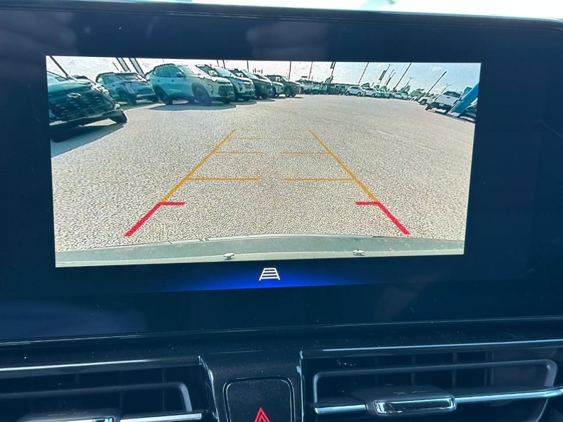 Chevrolet TrailBlazer Vehicle Full-screen Gallery Image 16