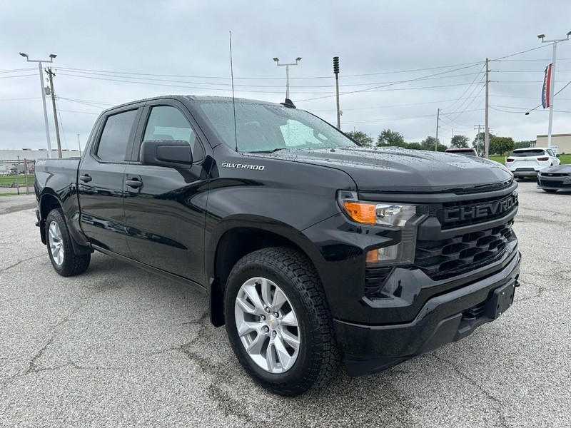 Chevrolet Silverado 1500 Vehicle Full-screen Gallery Image 8