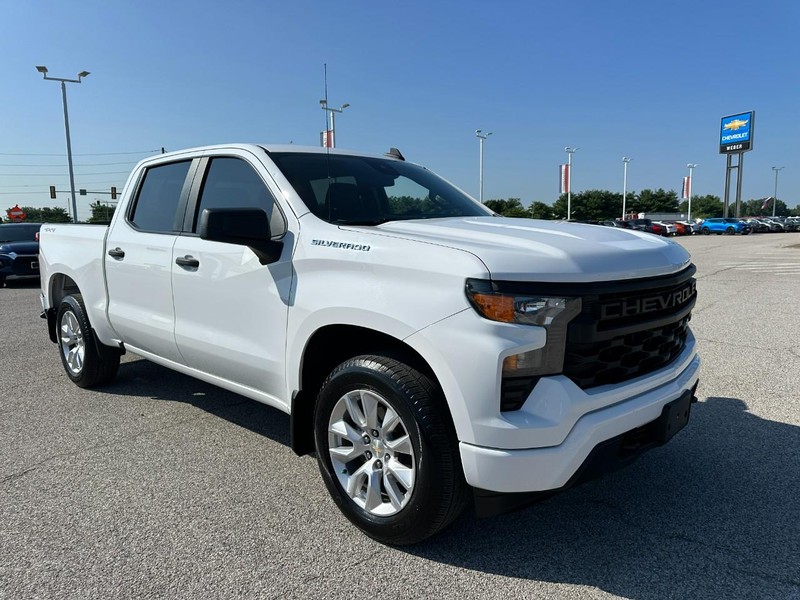 Chevrolet Silverado 1500 Vehicle Full-screen Gallery Image 8