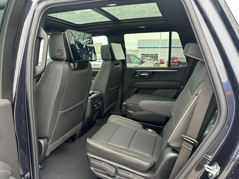 Chevrolet Tahoe Vehicle Full-screen Gallery Image 5