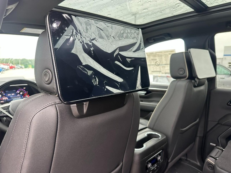 Chevrolet Tahoe Vehicle Full-screen Gallery Image 6