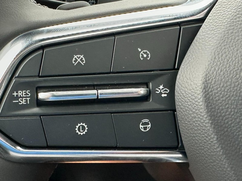 Chevrolet Tahoe Vehicle Full-screen Gallery Image 17