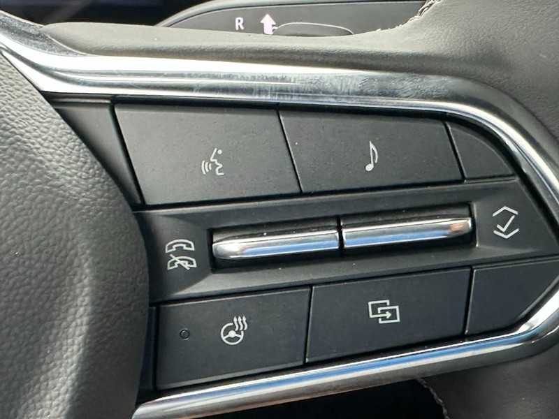 Chevrolet Tahoe Vehicle Full-screen Gallery Image 18