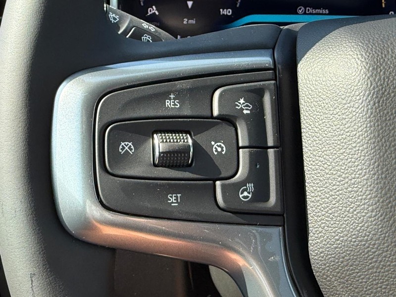 Chevrolet Silverado 1500 Vehicle Full-screen Gallery Image 8