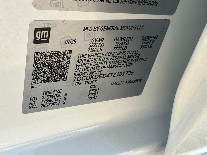 Chevrolet Silverado 1500 Vehicle Full-screen Gallery Image 16