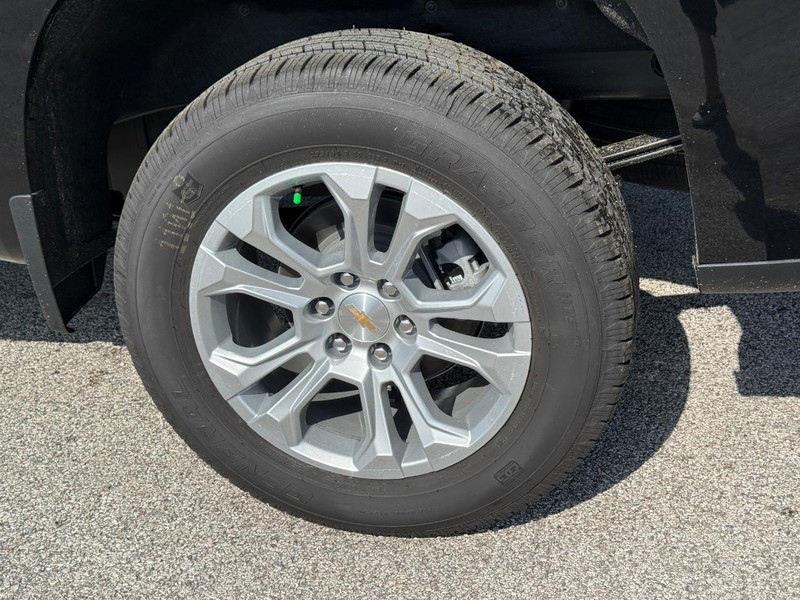 Chevrolet Silverado 1500 Vehicle Full-screen Gallery Image 4