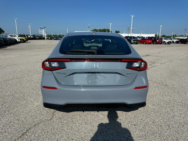 Honda Civic Hatchback Vehicle Full-screen Gallery Image 4