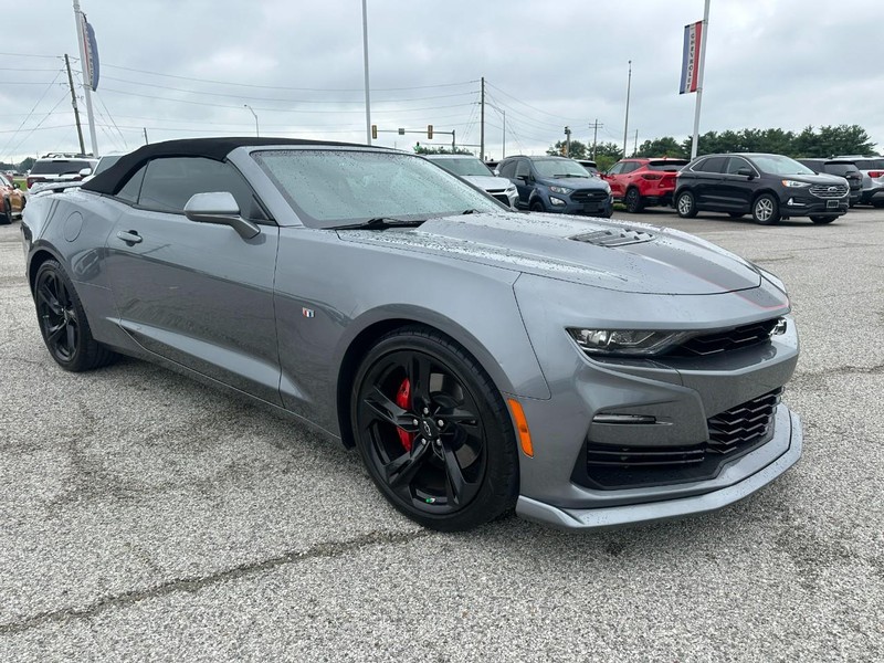 Chevrolet Camaro Vehicle Full-screen Gallery Image 7