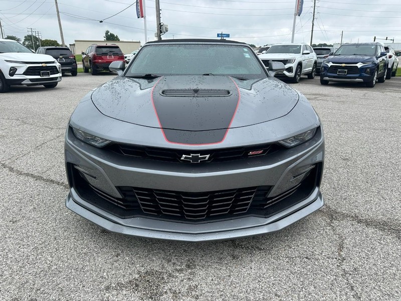 Chevrolet Camaro Vehicle Full-screen Gallery Image 8