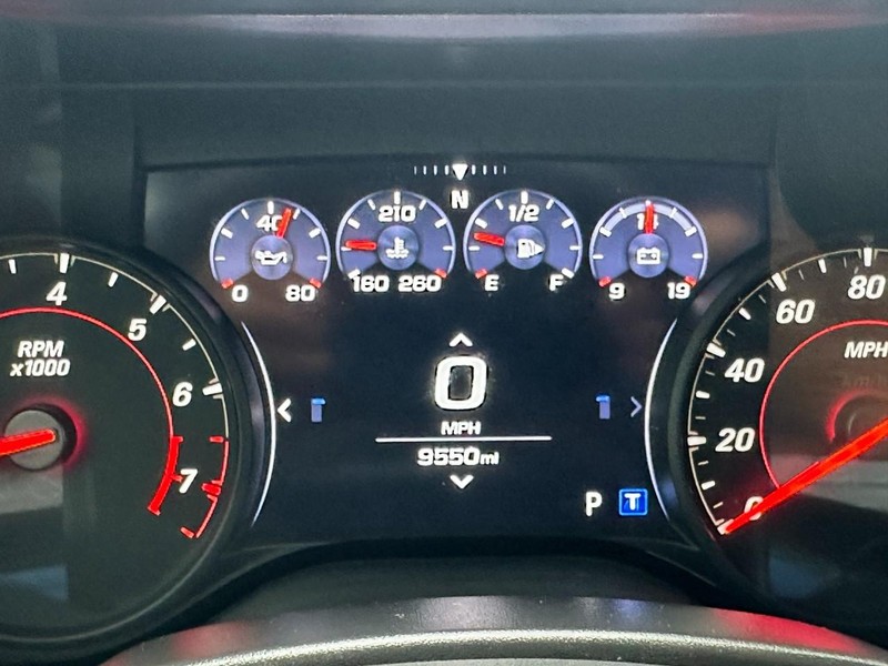 Chevrolet Camaro Vehicle Full-screen Gallery Image 16