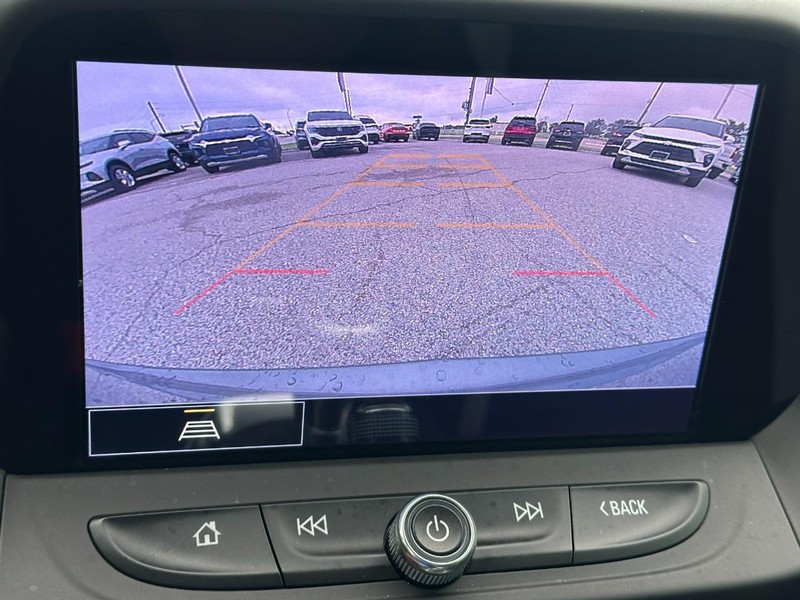 Chevrolet Camaro Vehicle Full-screen Gallery Image 19