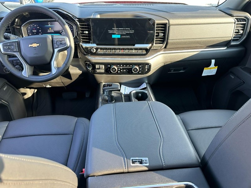 Chevrolet Silverado 1500 Vehicle Full-screen Gallery Image 6