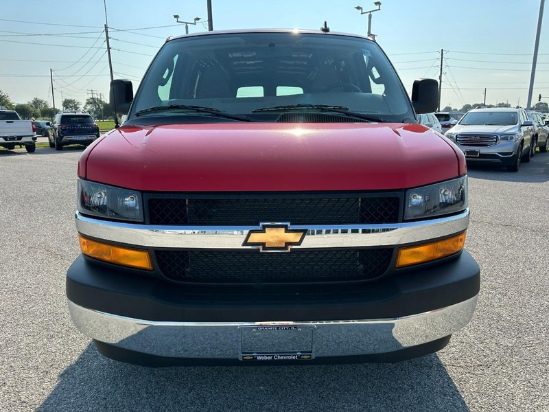 Chevrolet Express Cargo Van Vehicle Full-screen Gallery Image 9