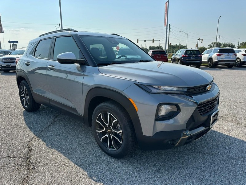 Chevrolet Trailblazer Vehicle Full-screen Gallery Image 8