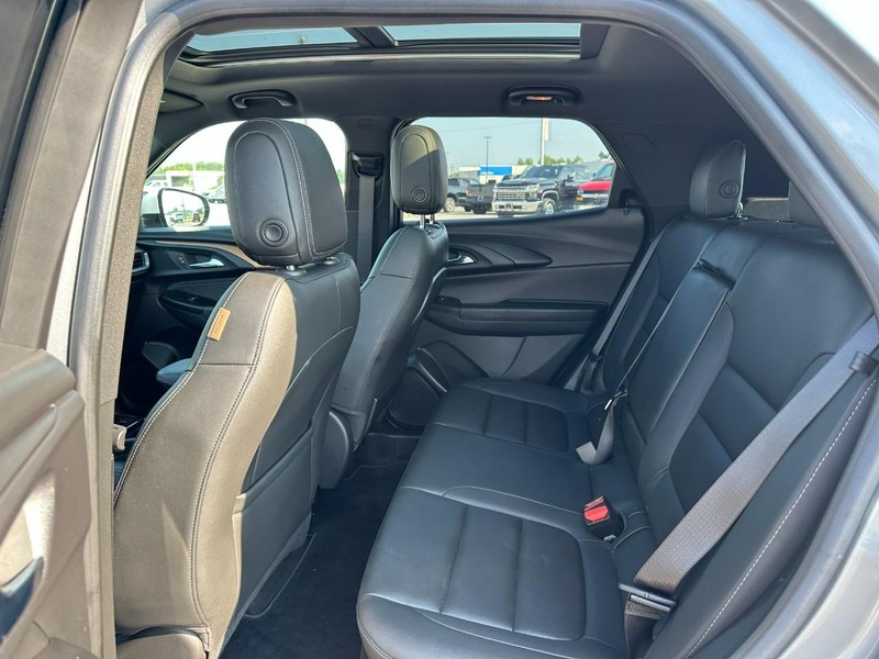 Chevrolet Trailblazer Vehicle Full-screen Gallery Image 10