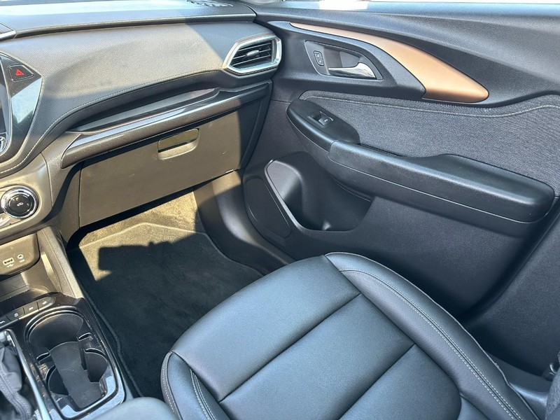 Chevrolet Trailblazer Vehicle Full-screen Gallery Image 15