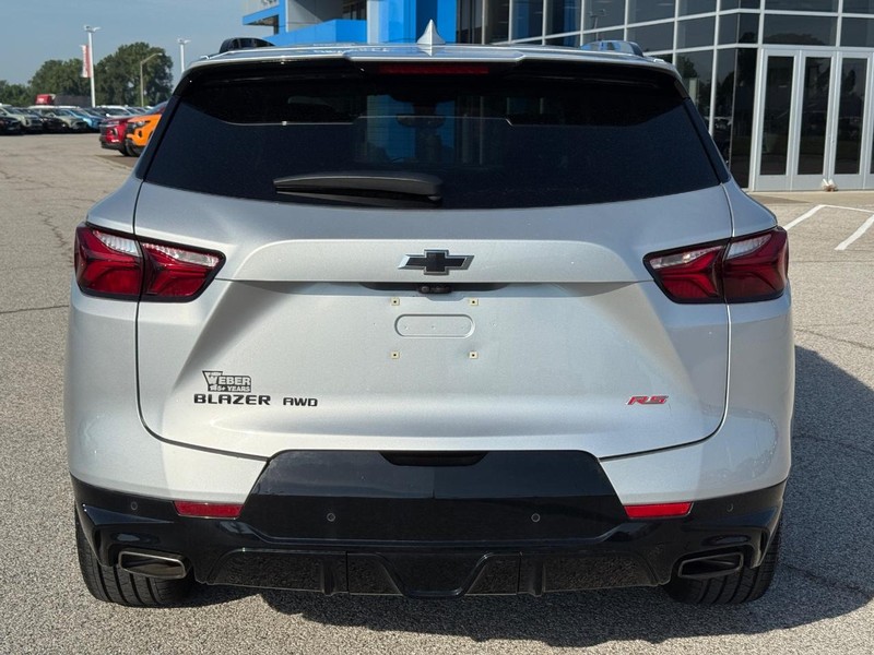 Chevrolet Blazer Vehicle Full-screen Gallery Image 4